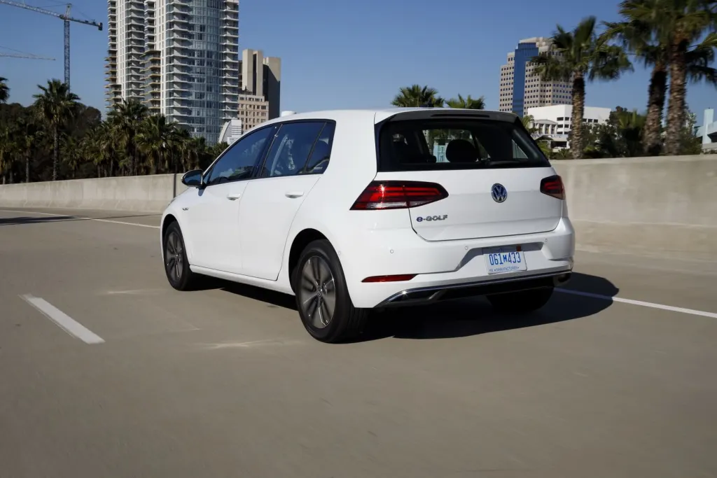 Volkswagen e-Golf 35.8 kWh