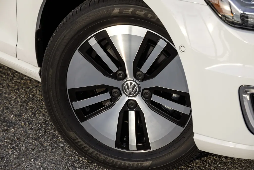 Volkswagen e-Golf 35.8 kWh Диски