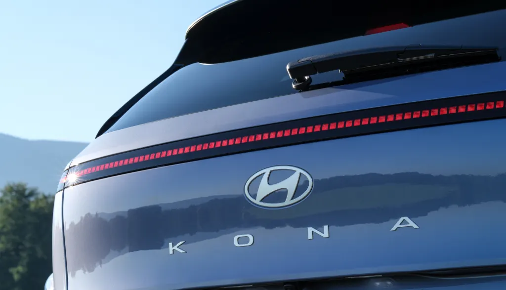 Hyundai Kona Electric 2023 Экстерьер